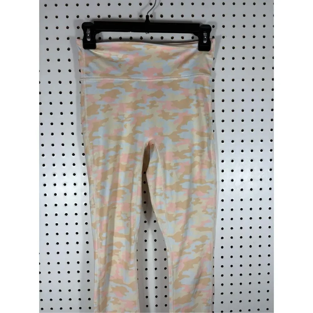 Fabletics motion 365 camo print leggings size XS